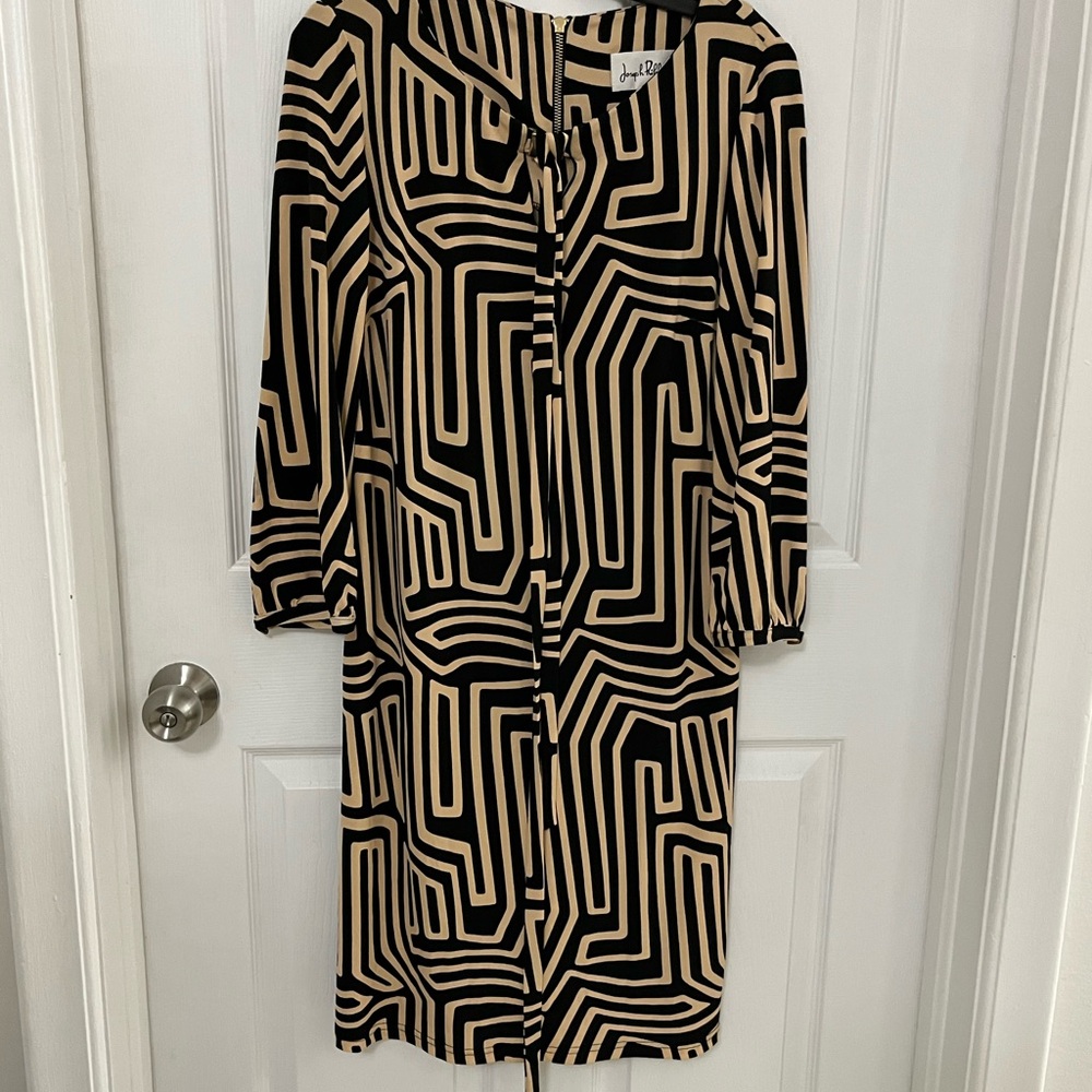 Joseph Ribkoff Dress Size 8 - Picture 5 of 14